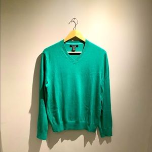 Green V- neck Banana Republic Sweater in size Medium